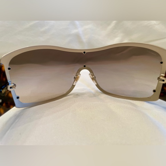 Versace Women's Sunglasses - Tortoise (Brown) and Gold - Picture 7 of 14